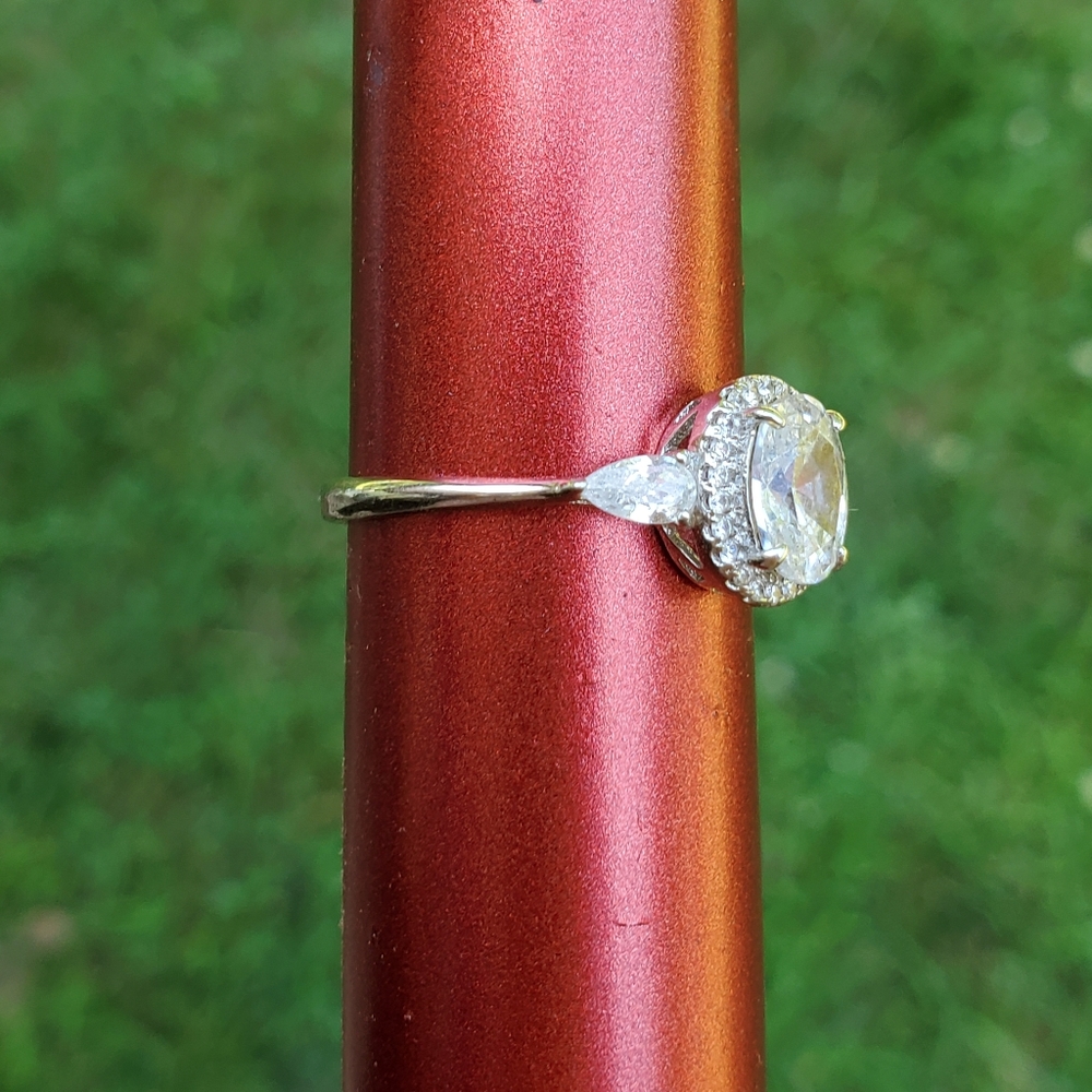 Stunning CZ ring